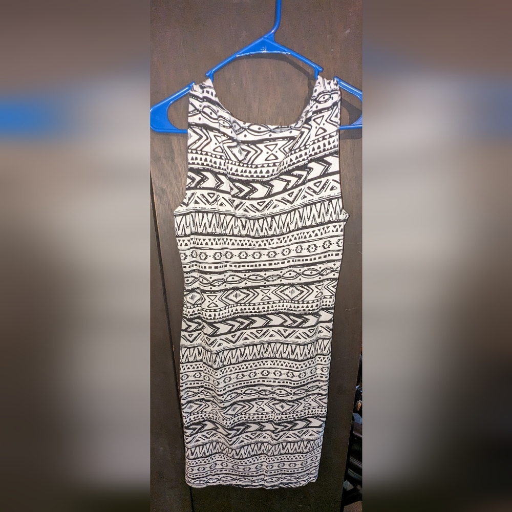 Black and White Wiggle Dress